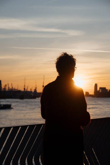 Nikon magazine - Antonia Thomsen  low-light and street nights